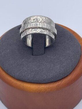 Silpada 925 Sterling Silver Hammered Spinner Band Ring Size 6.5 Worry Ring